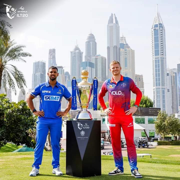 Sam Billings and Nicholas Pooran with the ILT20 Trophy 🏆 